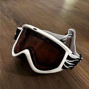 White adjustable Ski Goggles ⛷️